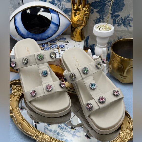 🆕 KURT GEIGER LONDON 🧿 NWOB White Orson Flower Power Slide Sandals, Sz39 US8.5 - Picture 4 of 13